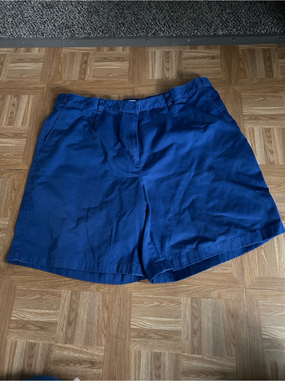 LL Bean Navy Bermuda Shorts- 20W